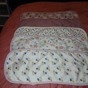 Dreamgro Floral and Solid Baby Burp Cloths Set of 5